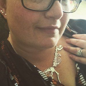 Meet your Posher, Stacy